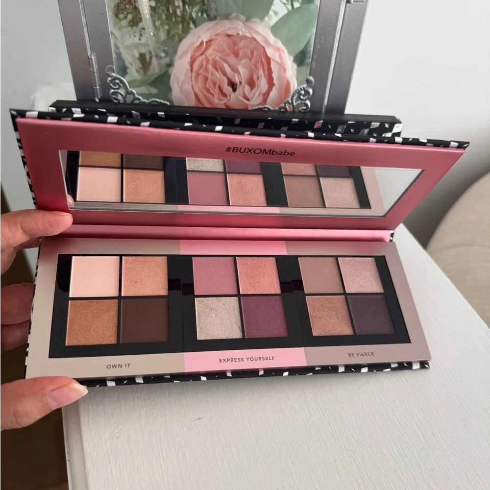 Buxom FOREVER BABE EYESHADOW PALETTE